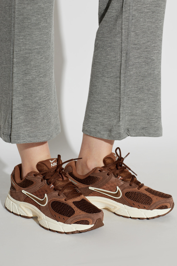 Nike 'V5 RNR Suede 2' sneakers