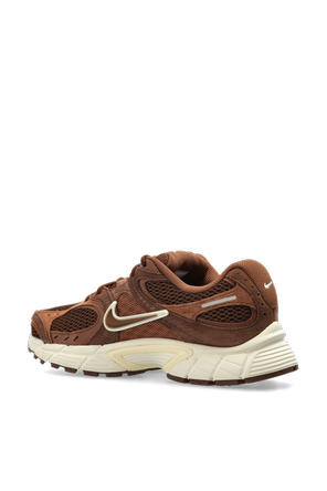 Nike 'V5 RNR Suede 2' sneakers
