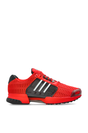 Sports shoes 