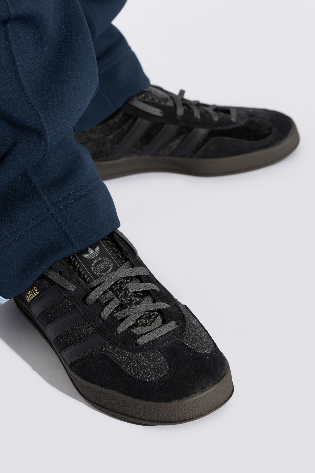 adidas gazelle carbon