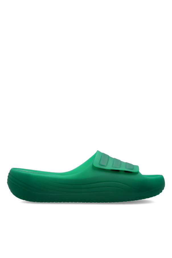 ‘ADISLIDE’ slides od ADIDAS Originals