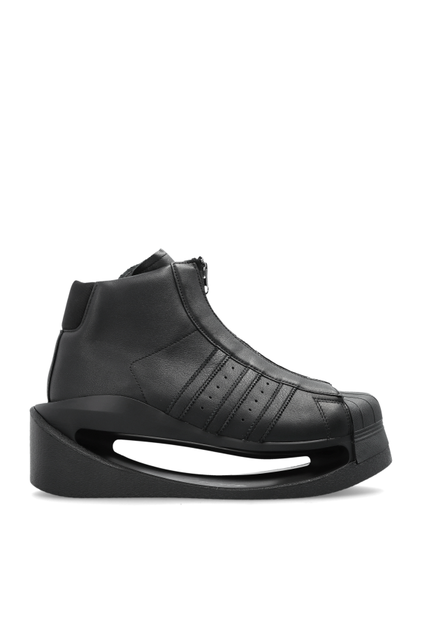 Sports shoes `Y-3 GENDO PRO MODEL` on a wedge heel od Y-3