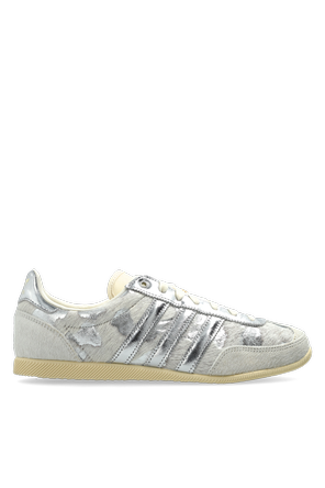‘JAPAN’ sports shoes