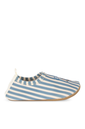 Swimming shoes