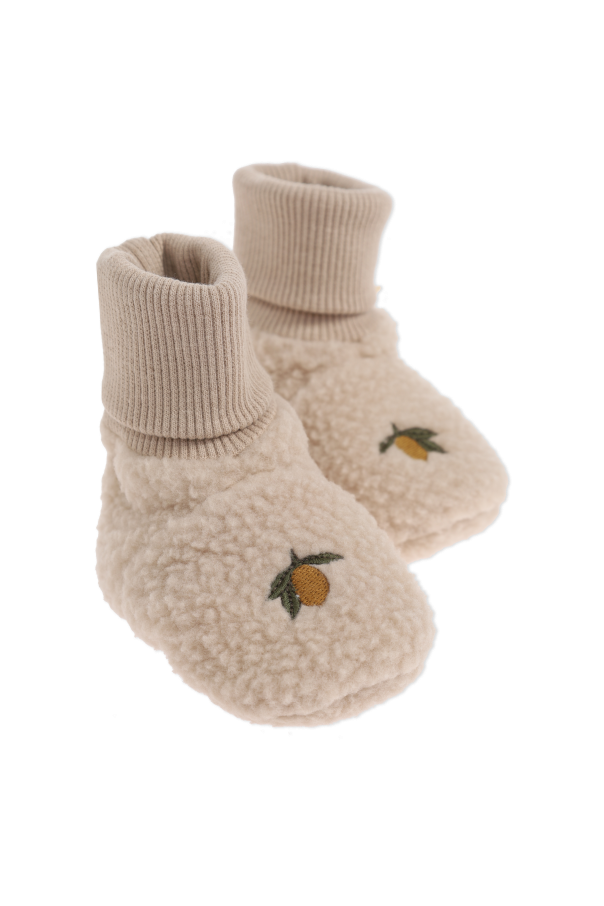 Konges Sløjd Shoes finished with a ribbed cuff