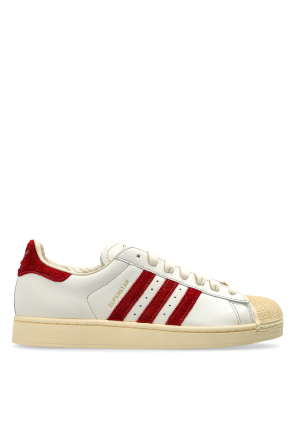 ‘Superstar II’ sports shoes
