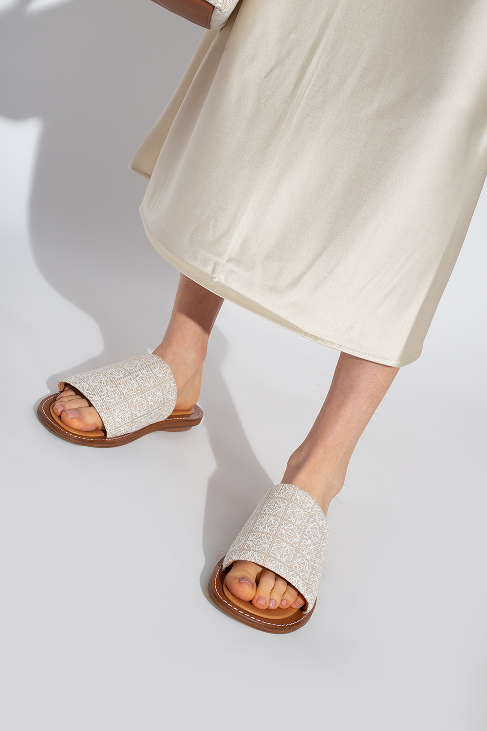 Loewe Slides with logo