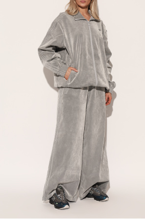 New Balance Sports shoes `1000`