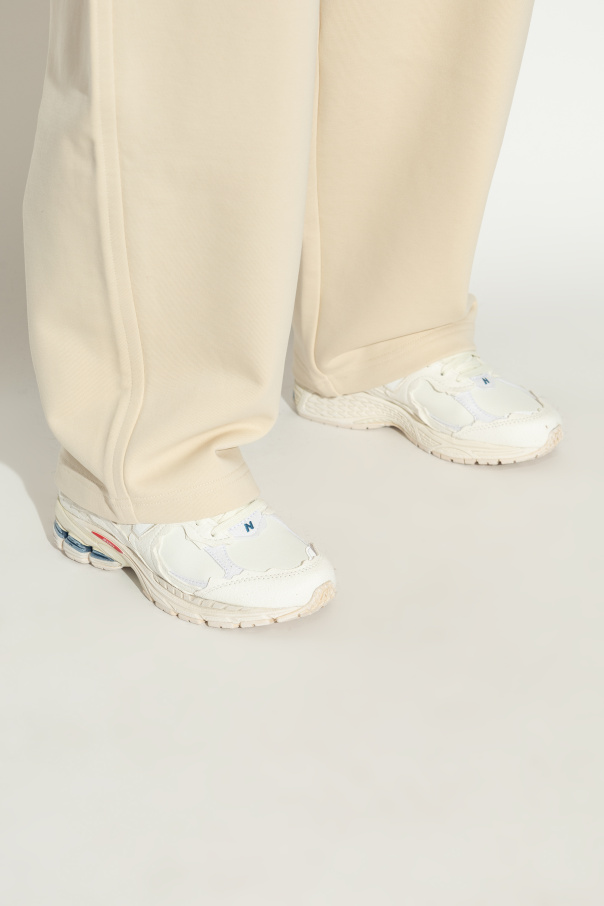 New Balance Sports shoes `M2002RDC`