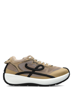 "Pogo" sport shoes