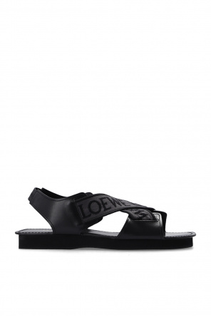 ‘criss cross’ sandals od Loewe