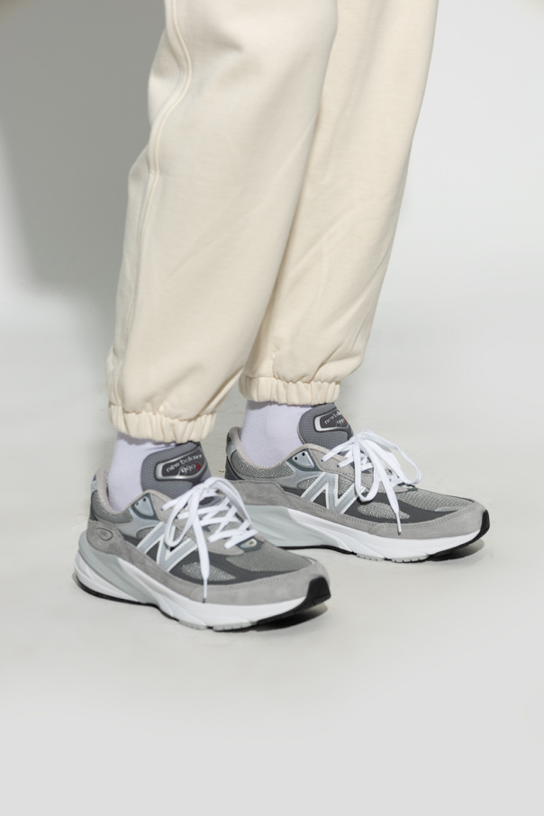New Balance ‘M990GL6’ sneakers