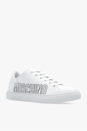 Moschino You want a vegan trail shoe that is constructed for neutral pronators or supinators