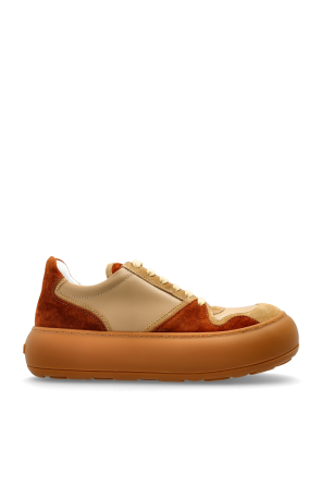 Leather sports shoes