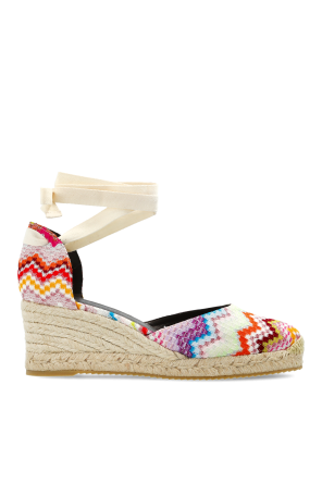 Buty na koturnie