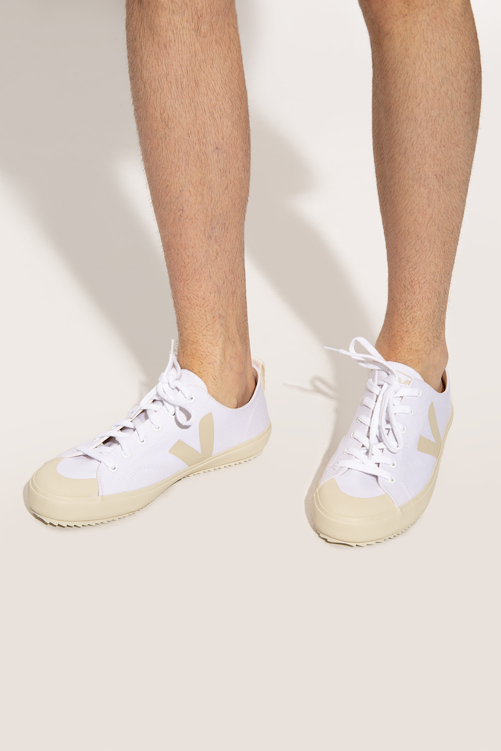 Veja ‘Nova’ sneakers