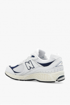 New Balance ‘M2002RHQ’ sneakers