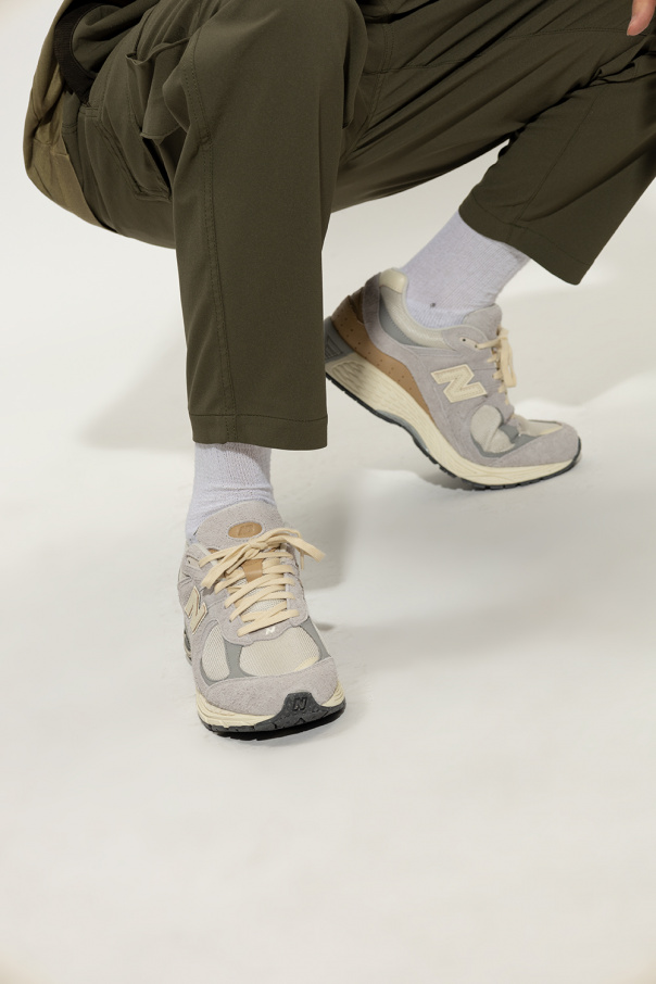 New Balance ‘M2002RSA’ sneakers