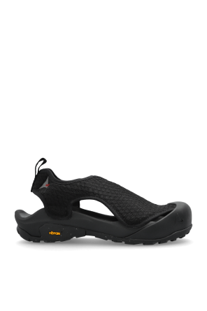 Sports shoes od ROA
