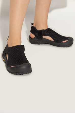 Sports shoes od ROA