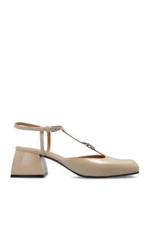 Leather heeled shoes