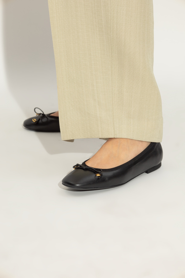 Odissi Bailarinas de cuero