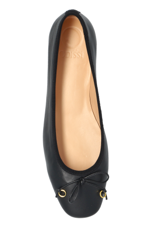 Odissi Bailarinas de cuero