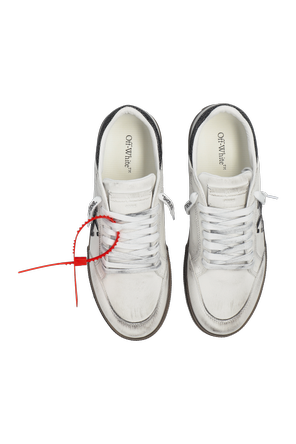 Off-White ‘Vulc Low Worn Out’ Sneakers