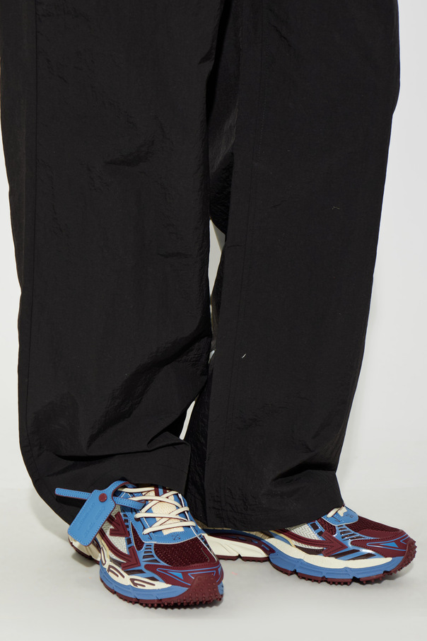 Off-White '‘Be Right Back’' sports shoes