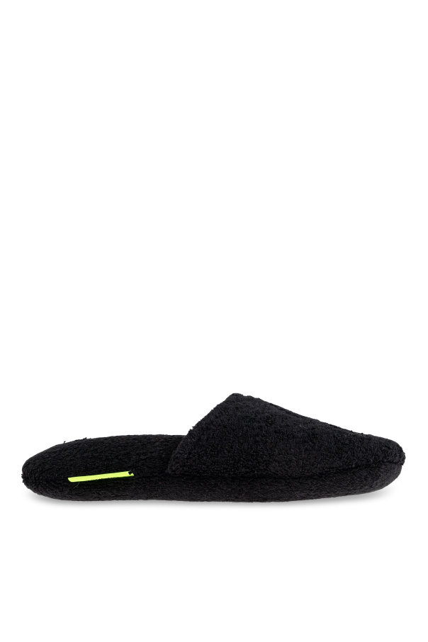 Logo slides od Off-White