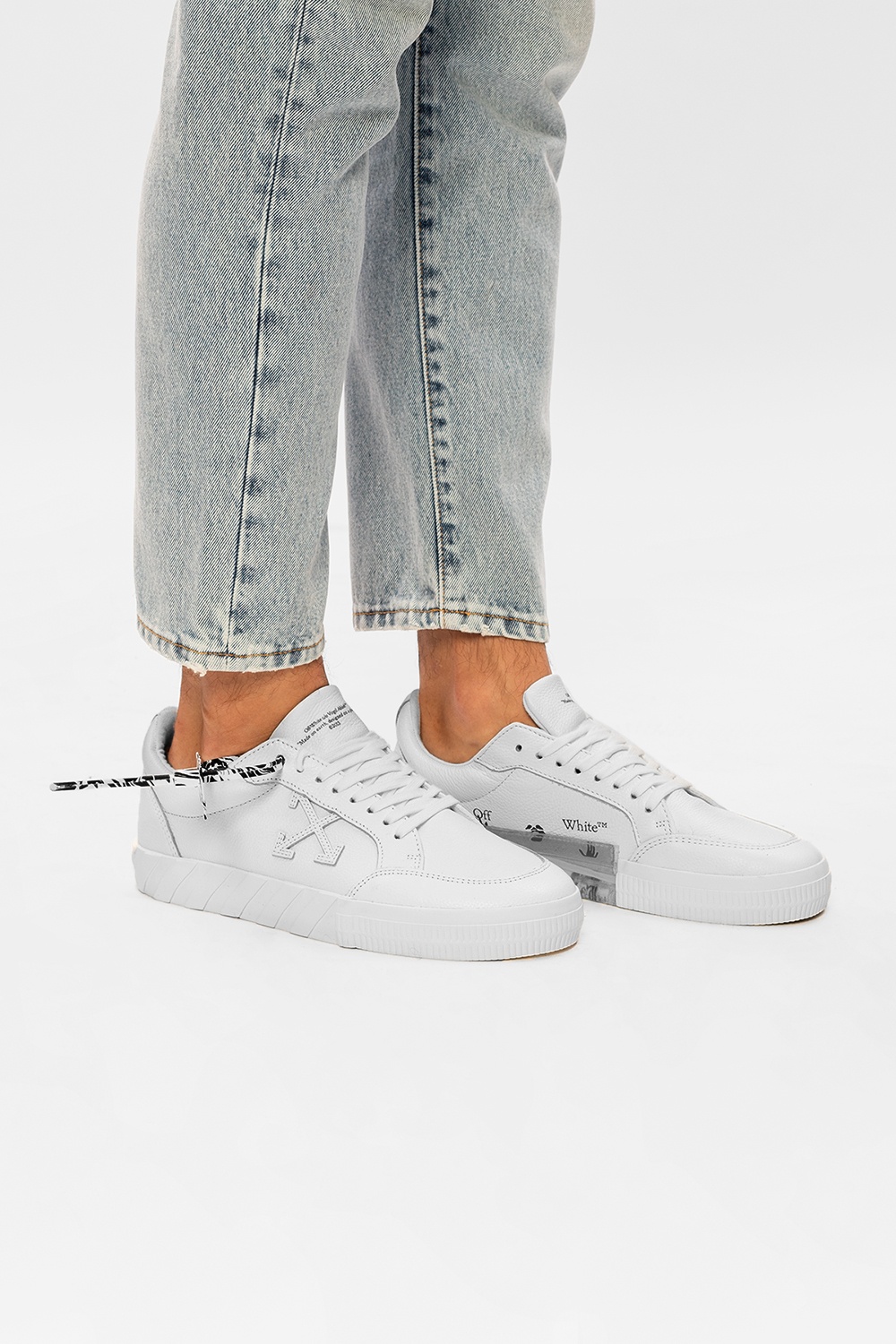 LOW VULCANIZED SNEAKERS in white