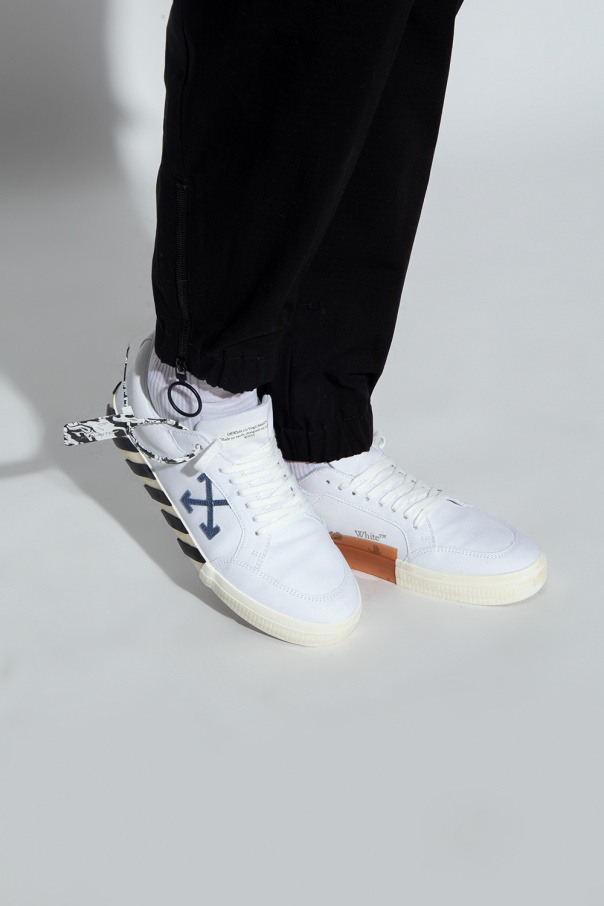 Off-White ‘Low Vulcanized’ sneakers