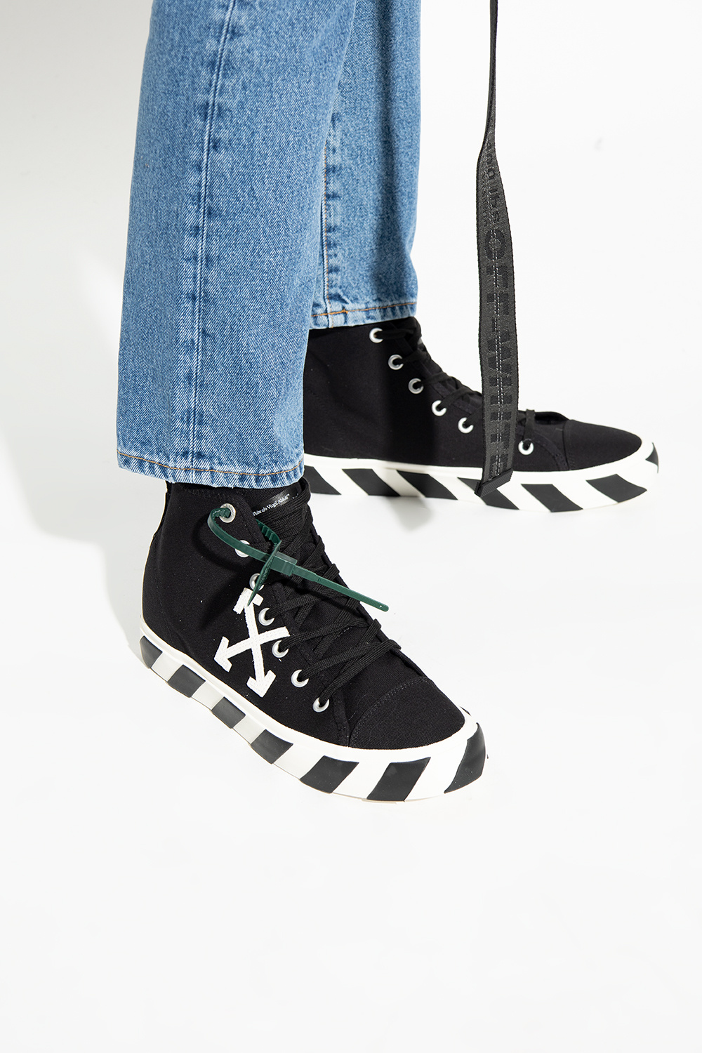 Off-White ‘Mid Top Vulcanized’ sneakers