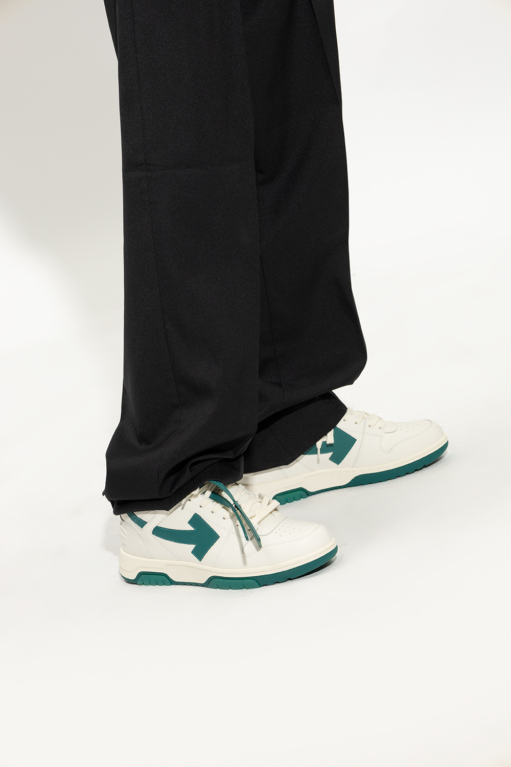 Off-White ‘Out Of Office’ sneakers