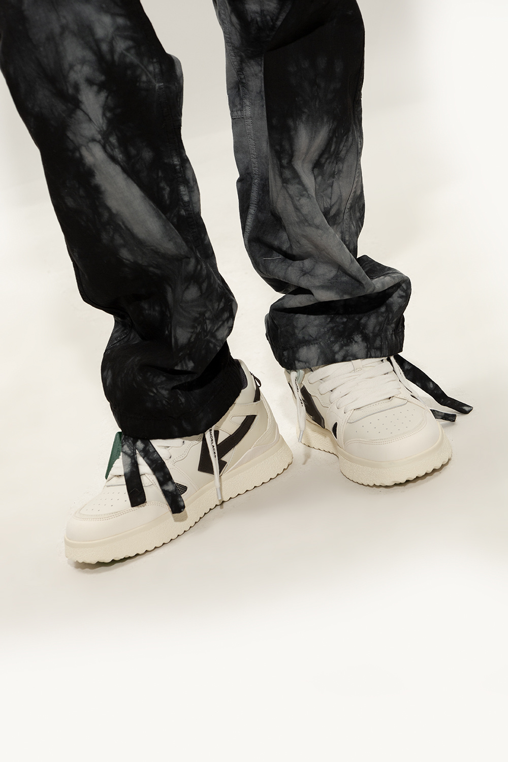 Black 'New Mid Top Sponge' sneakers Off-White - Vitkac GB