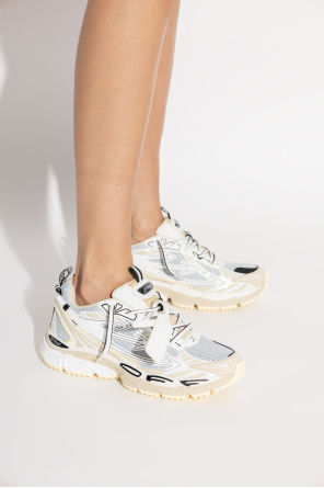 'ow be right back' sports shoes od Off-White
