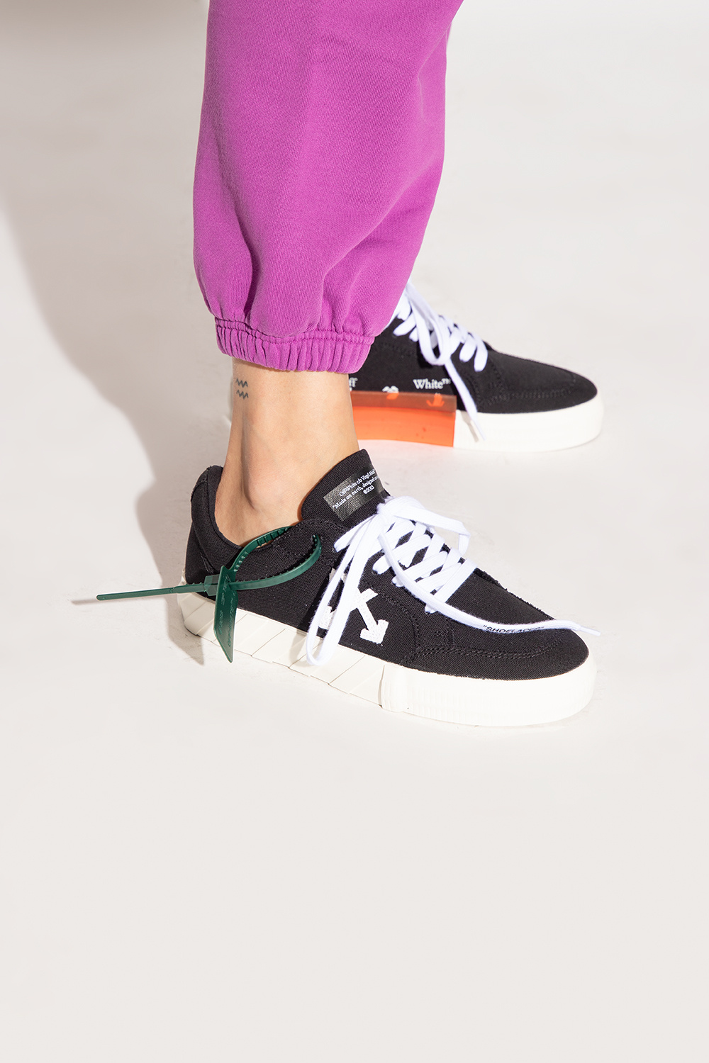 Off-White ‘Low Vulcanized’ sneakers | Women's Shoes | Vitkac