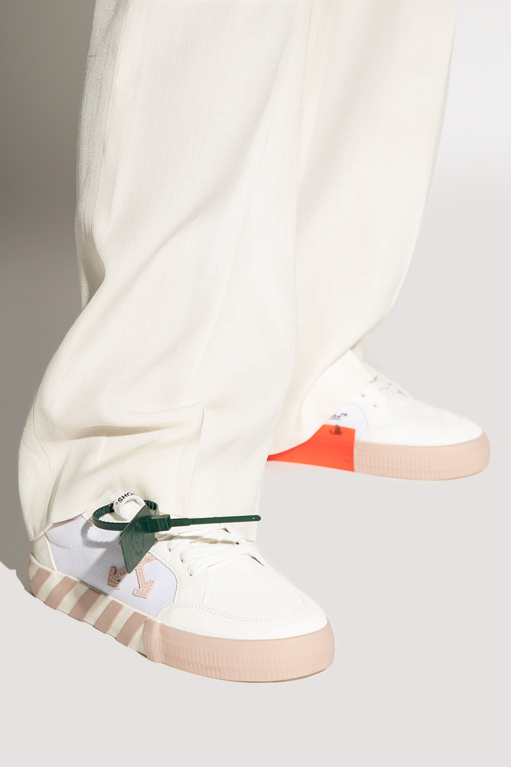 Off-White Buty sportowe ‘Low Vulcanized’