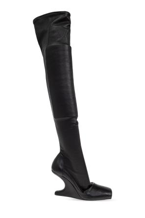 Heeled boots