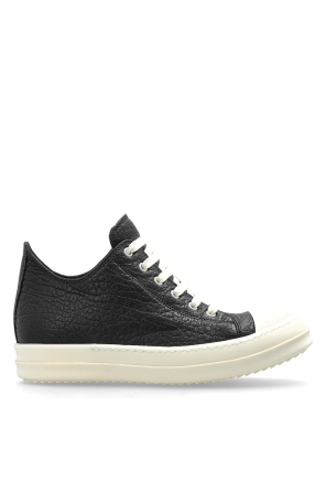 ‘Low Sneaks’ sports shoes