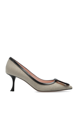 Heeled shoes