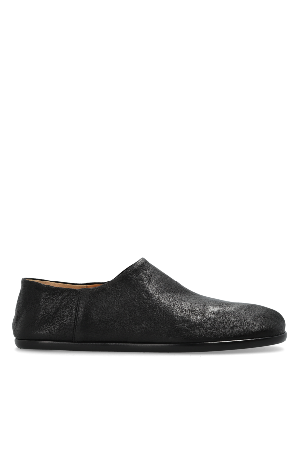 Leather shoes with 'Tabi' cut-out od Maison Margiela