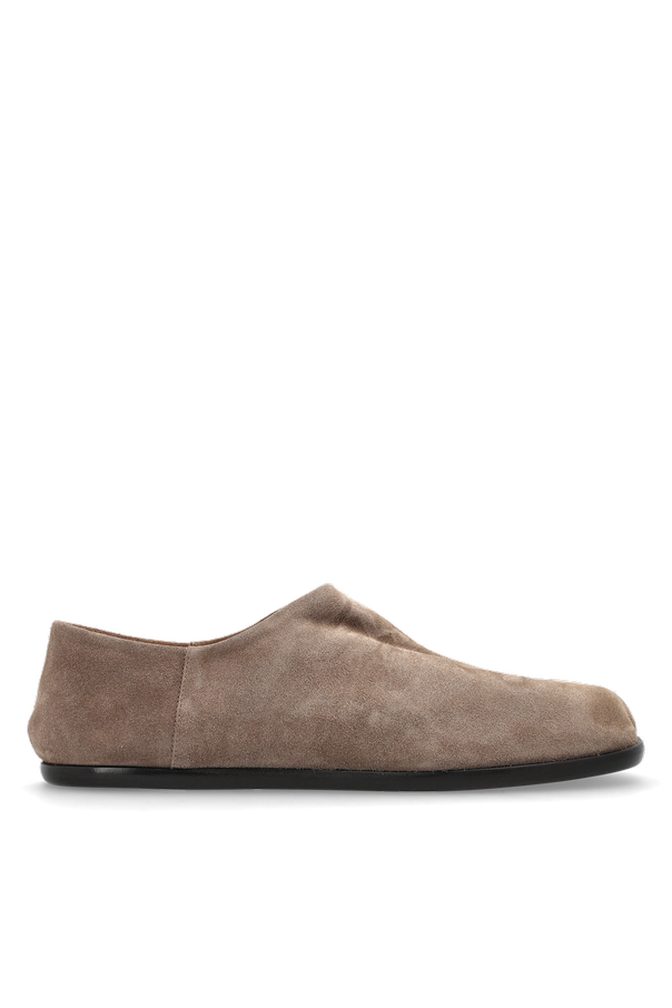 Suede shoes with ‘Tabi’ cut-out od Maison Margiela