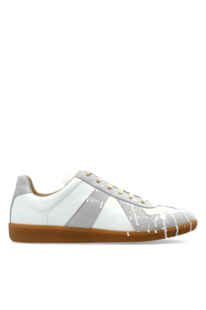 "Replica" sports shoes