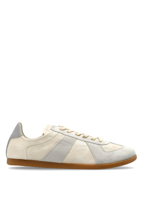 'Replica' sports shoes