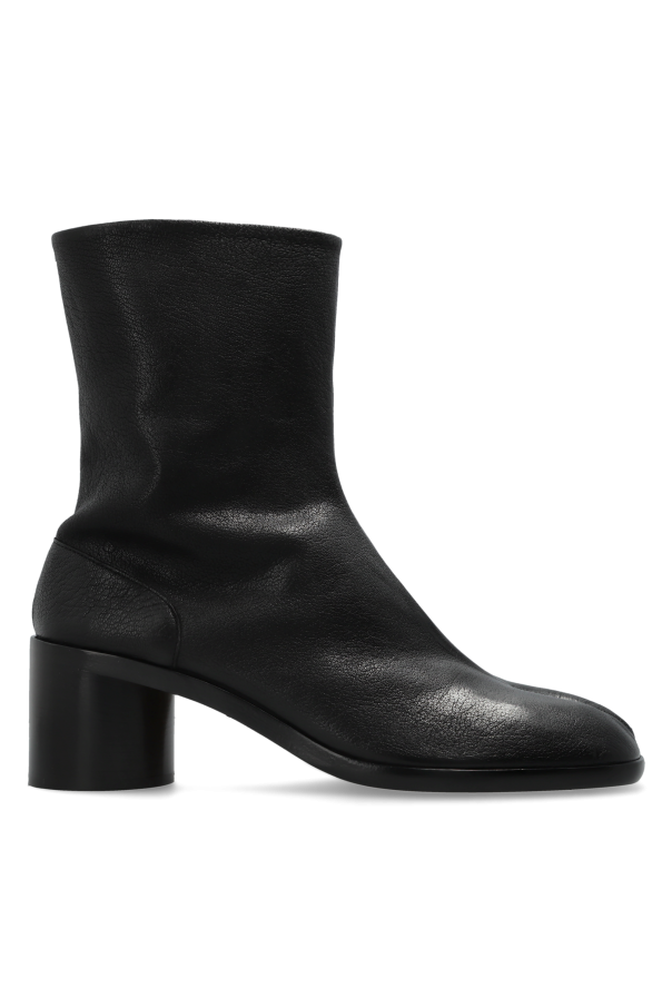 Heeled shoes with 