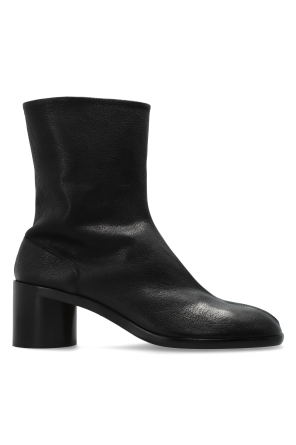 Zapatos de tacón con corte "Tabi"