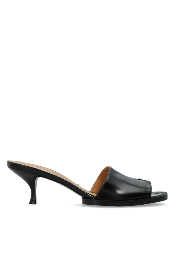 Heeled mules with ‘Tabi’ cut-out od Maison Margiela