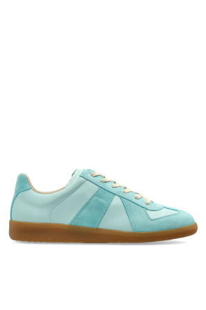 "Replica" sports shoes