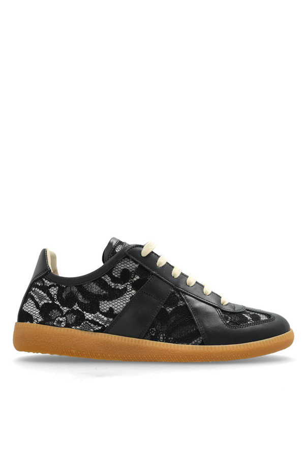 Lace-panel low-top sneakers od Maison Margiela